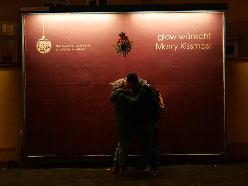 kissing under the mistletoe